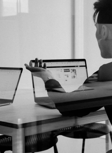 Sem tempo para redes sociais? Veja como ter presença digital mesmo com rotina corrida